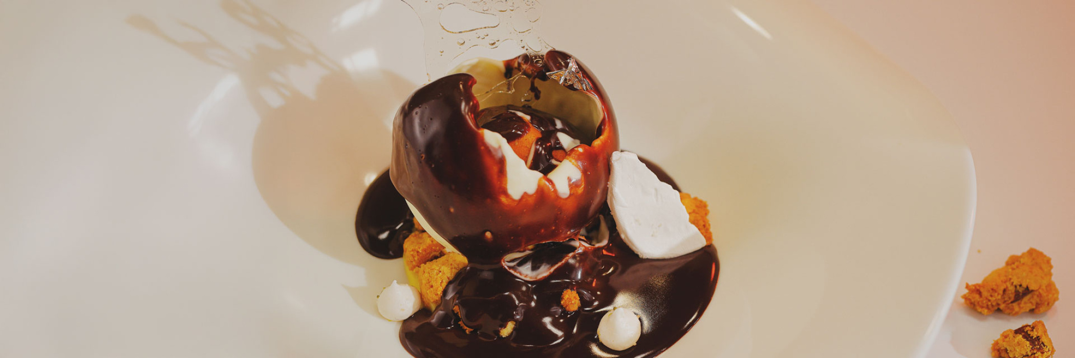 Maia - ricetta per realizzare un Babà rum e cioccolato